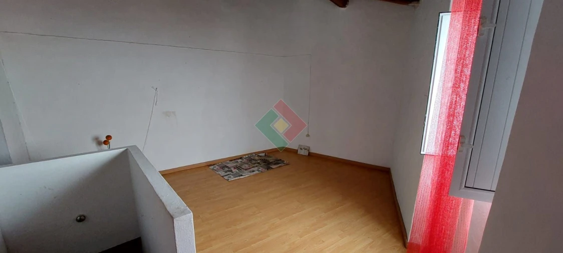 Moradia T5 para Venda em Sé e São Lourenço Foto 17