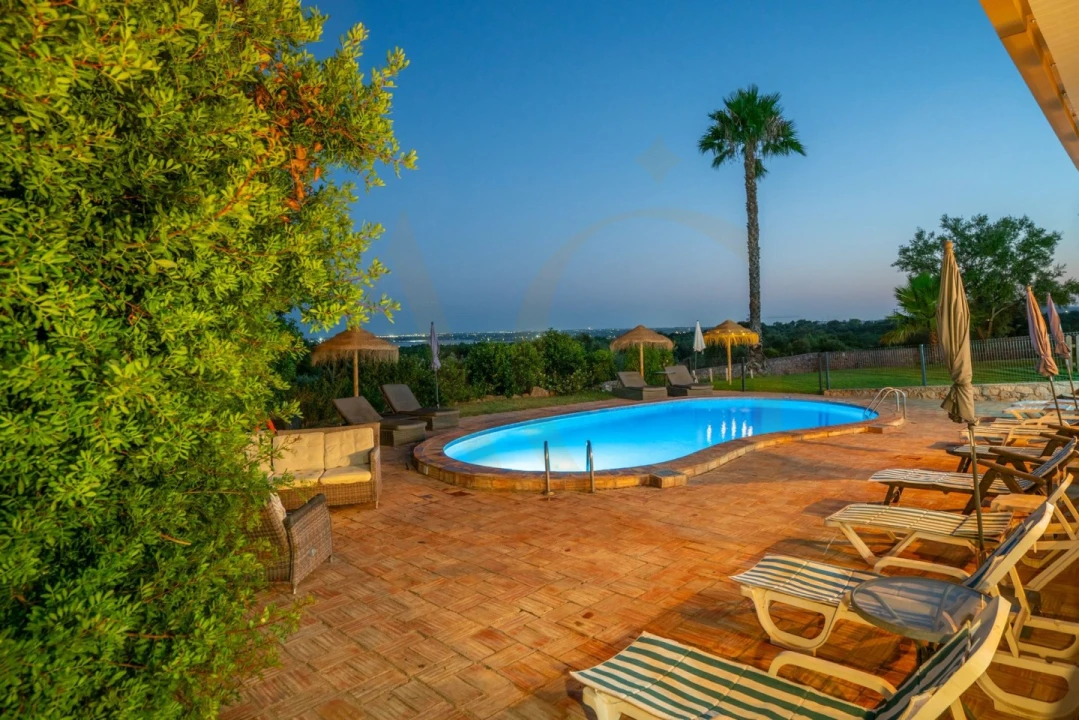 Moradia T7 para Venda em Luz de Tavira e Santo Estêvão Foto 1