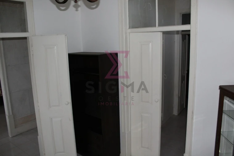 Moradia T6 para Venda em Serra D'El-Rei Foto 26