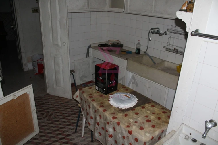 Moradia T6 para Venda em Serra D'El-Rei Foto 37