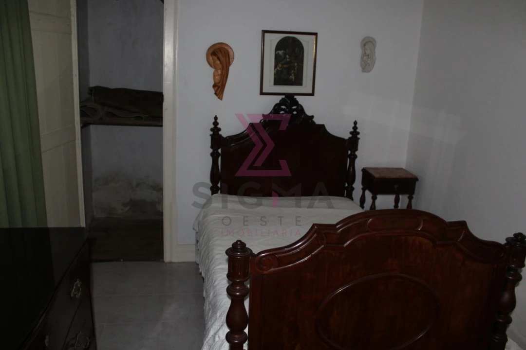 Moradia T6 para Venda em Serra D'El-Rei Foto 36