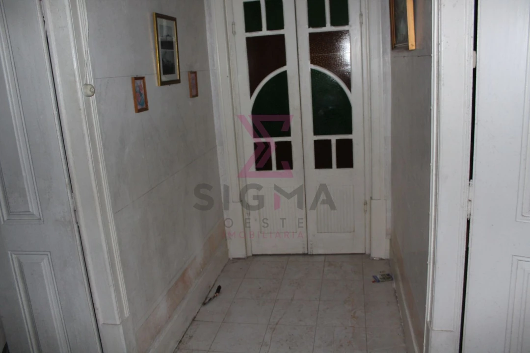 Moradia T6 para Venda em Serra D'El-Rei Foto 10