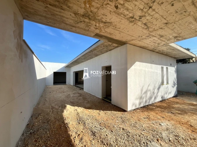 Moradia T3 para Venda em Lavos Foto 3