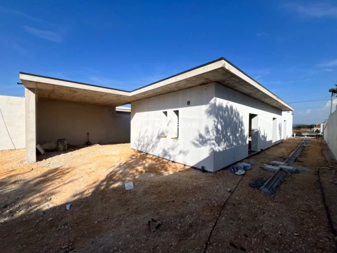 Moradia T3 para Venda em Lavos Foto 8