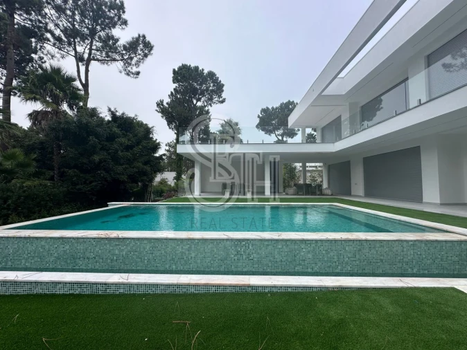 Moradia T5 para Venda em Charneca de Caparica e Sobreda Foto 2