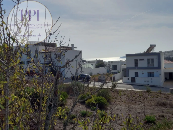 Terreno para Venda em Budens Foto 7