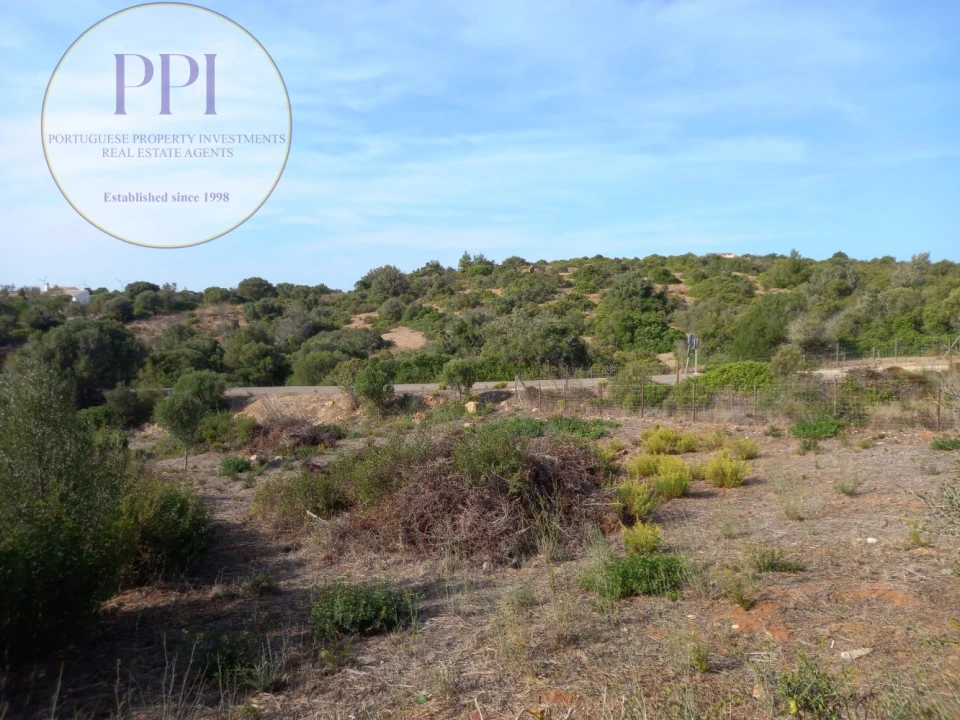 Terreno para Venda em Budens Foto 2