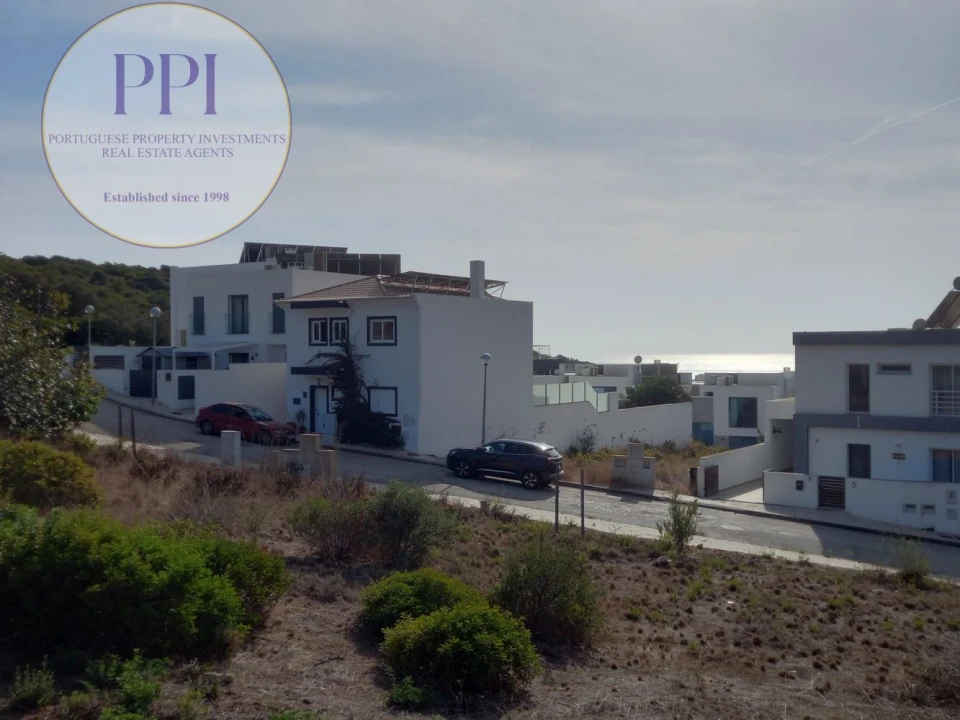 Terreno para Venda em Budens Foto 1