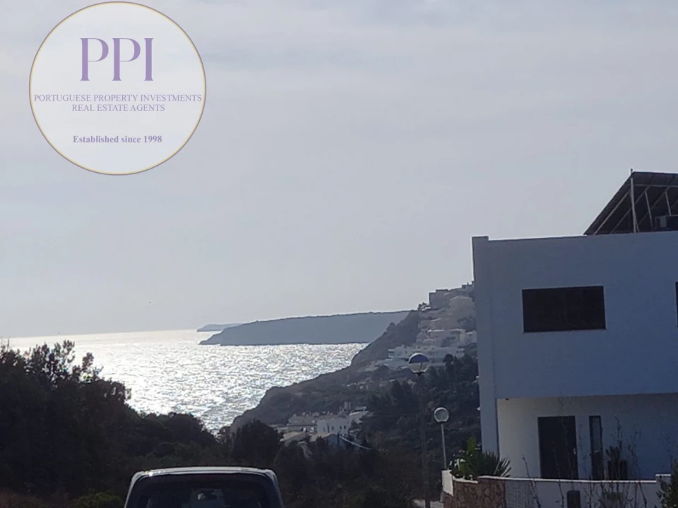 Terreno para Venda em Budens Foto 10