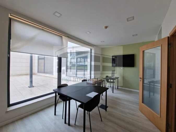 Loja para Arrendamento em Parque das Nações