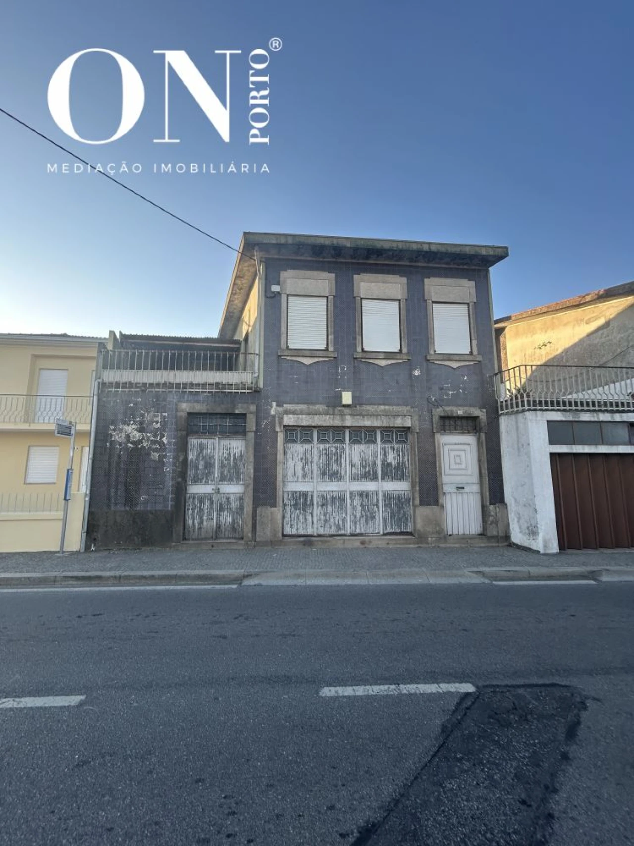 Loja para Venda em Milheiros Foto 13