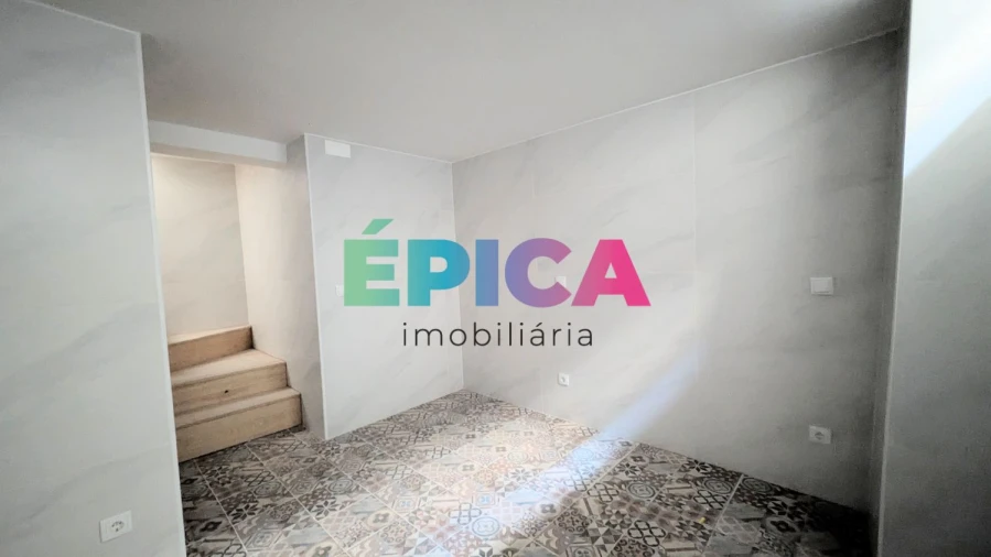 Loja para Arrendamento em Campo de Ourique Foto 17