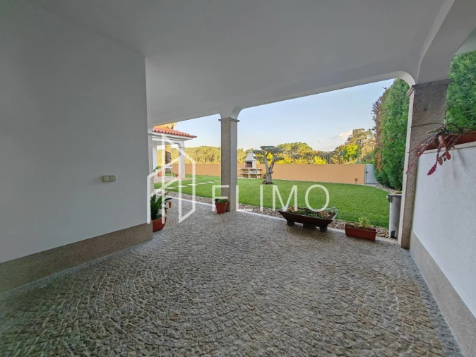 Moradia T3 para Venda em Escapães Foto 18