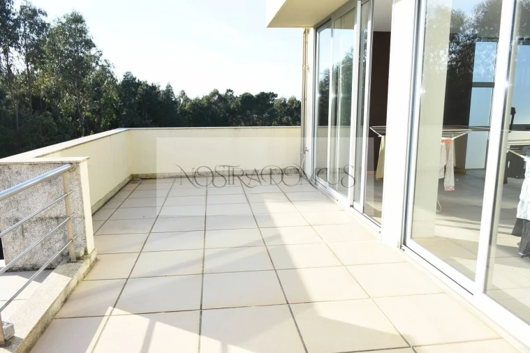 Moradia T4 para Venda em Madalena Foto 23