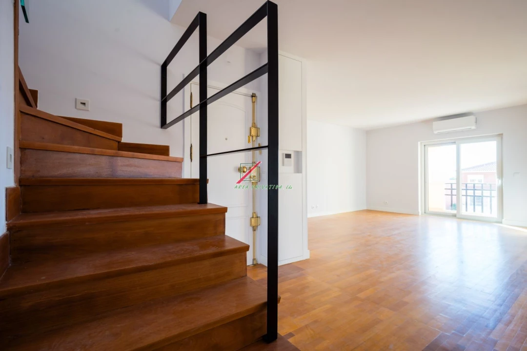 Apartamento T4 para Venda em Cascais e Estoril Foto 4