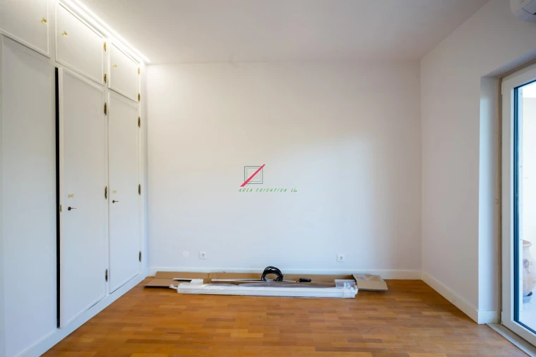 Apartamento T4 para Venda em Cascais e Estoril Foto 63