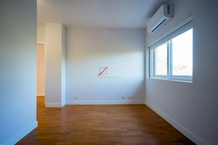 Apartamento T4 para Venda em Cascais e Estoril Foto 86