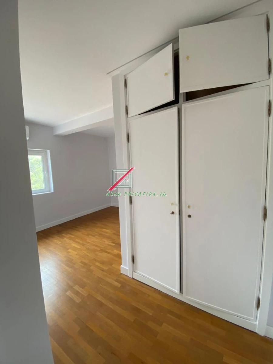 Apartamento T4 para Venda em Cascais e Estoril Foto 35