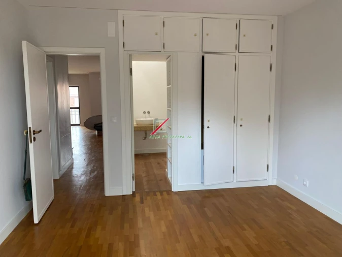 Apartamento T4 para Venda em Cascais e Estoril Foto 22