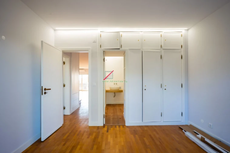 Apartamento T4 para Venda em Cascais e Estoril Foto 65