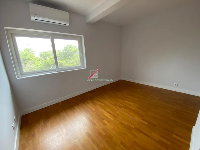 Apartamento T4 para Venda em Cascais e Estoril Foto 31