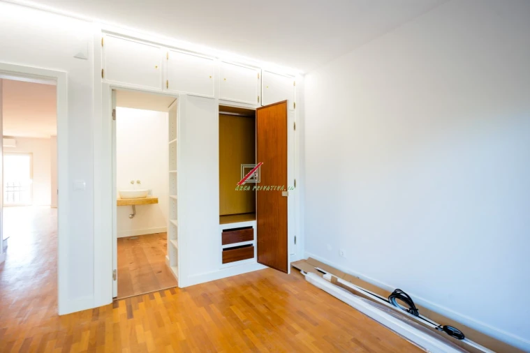 Apartamento T4 para Venda em Cascais e Estoril Foto 62