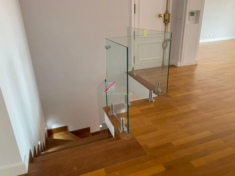 Apartamento T4 para Venda em Cascais e Estoril Foto 25