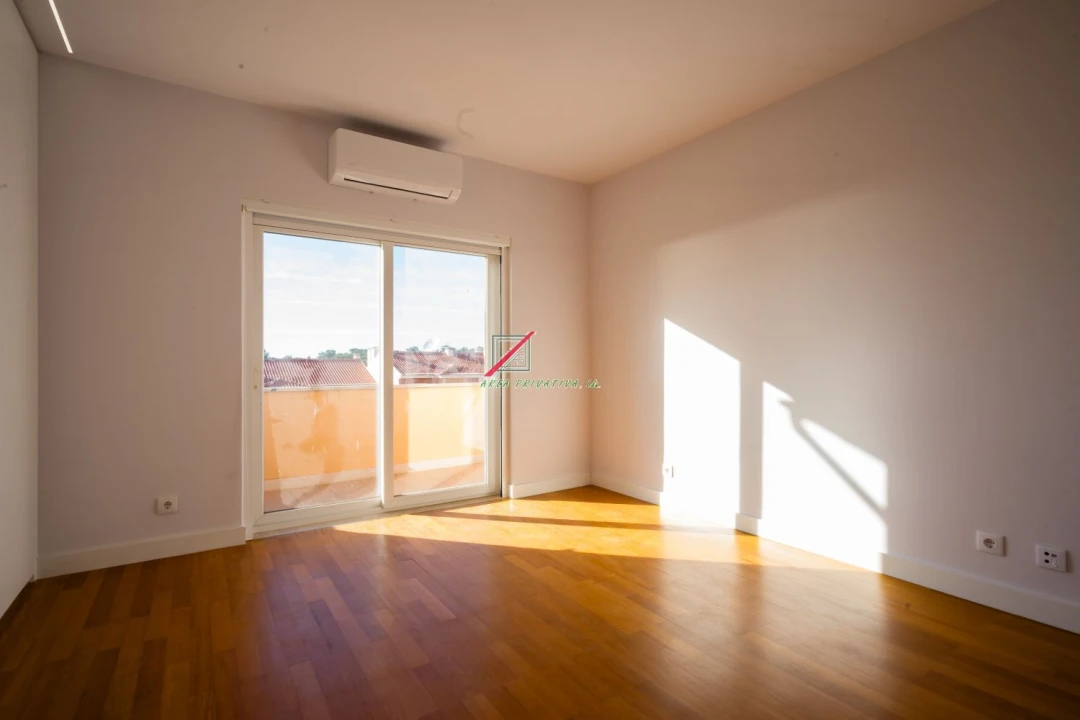 Apartamento T4 para Venda em Cascais e Estoril Foto 88