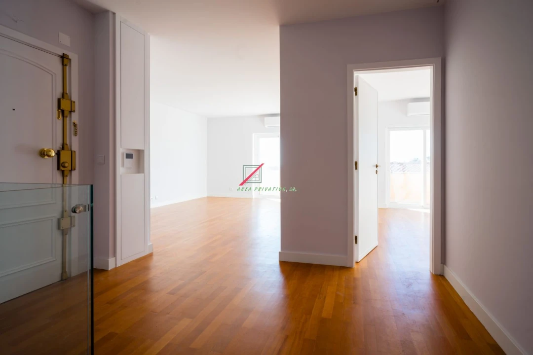 Apartamento T4 para Venda em Cascais e Estoril Foto 47
