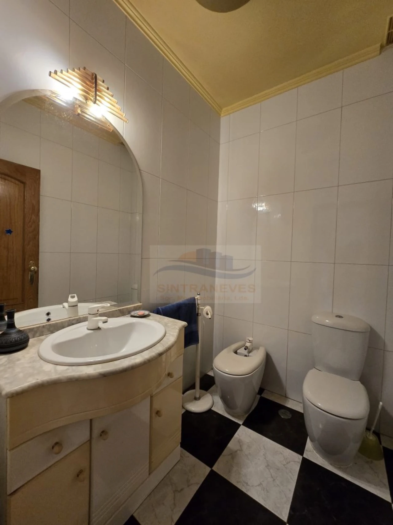 Moradia T4 para Venda em Pontinha e Famões Foto 18