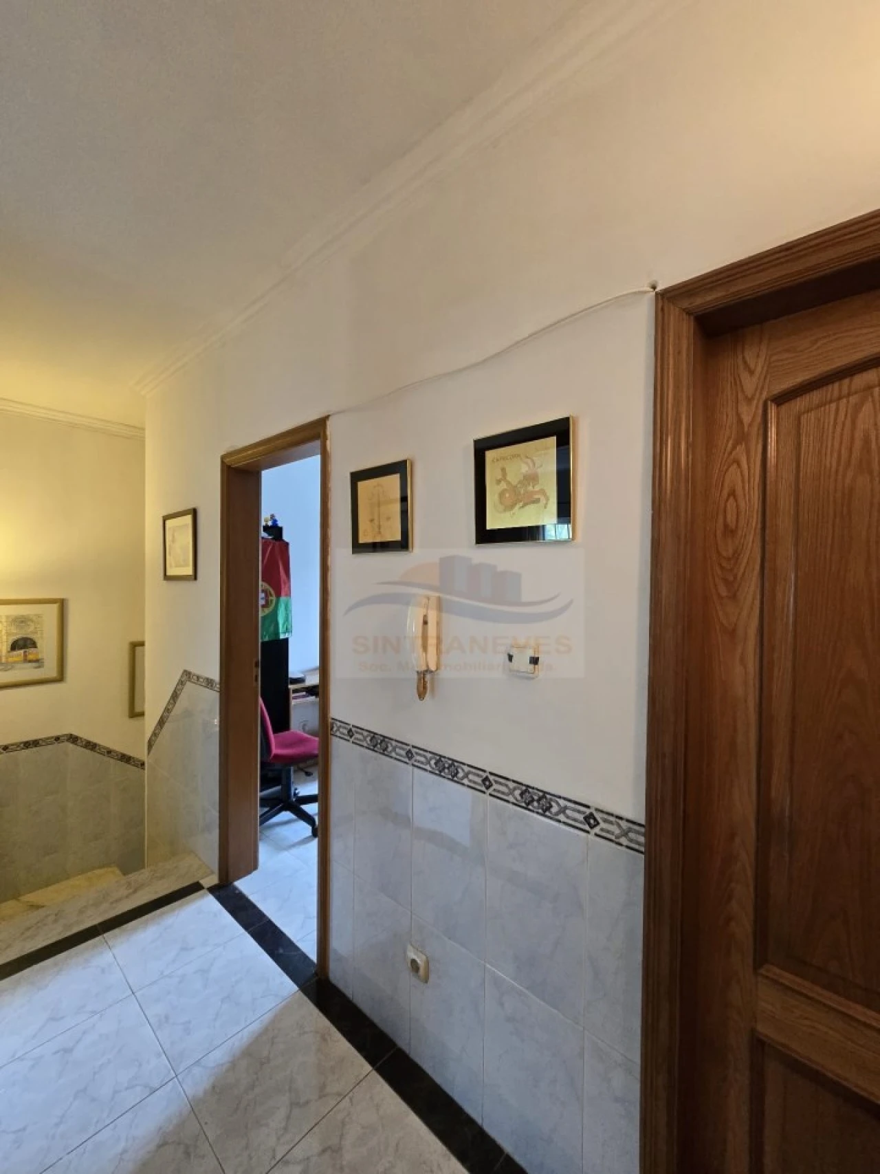 Moradia T4 para Venda em Pontinha e Famões Foto 25