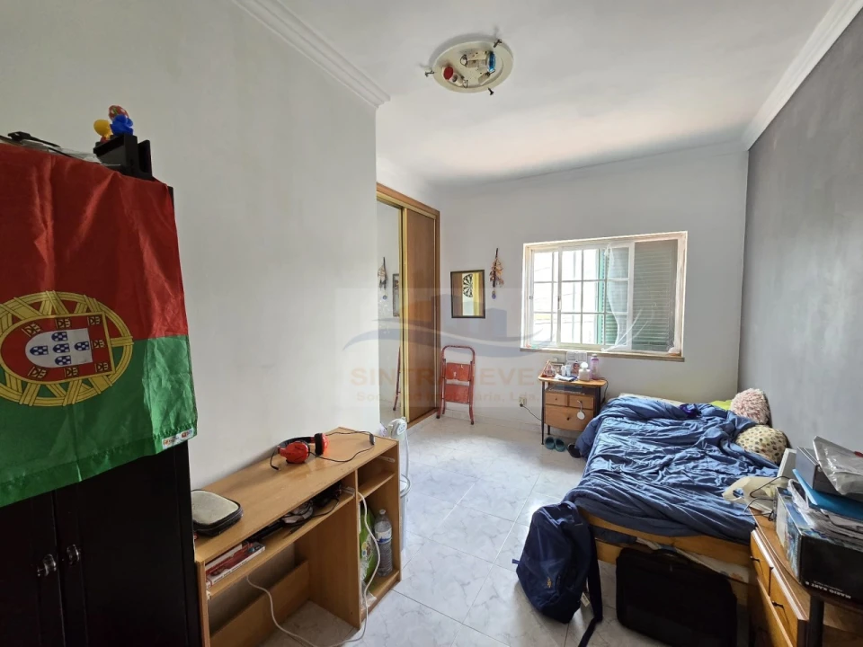 Moradia T4 para Venda em Pontinha e Famões Foto 32