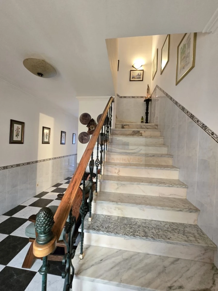 Moradia T4 para Venda em Pontinha e Famões Foto 21