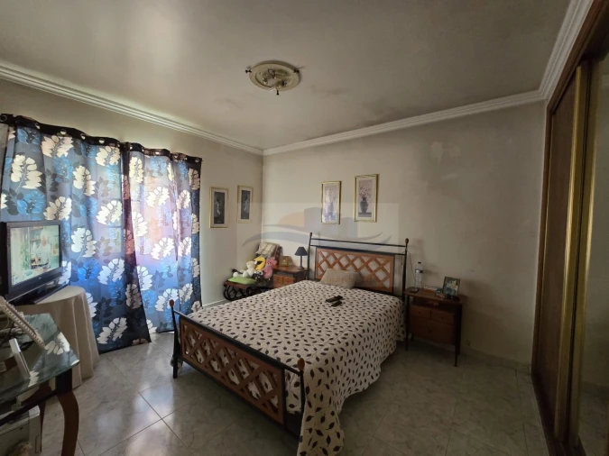 Moradia T4 para Venda em Pontinha e Famões Foto 28