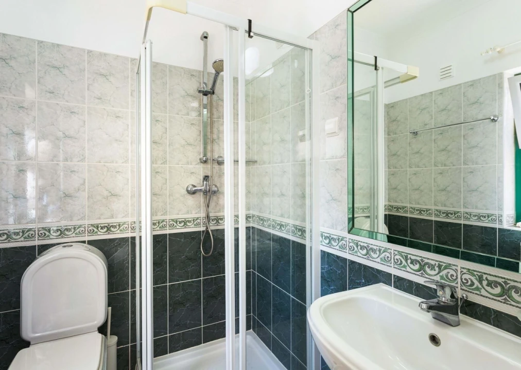 Apartamento T2 para Venda em Estômbar e Parchal Foto 16