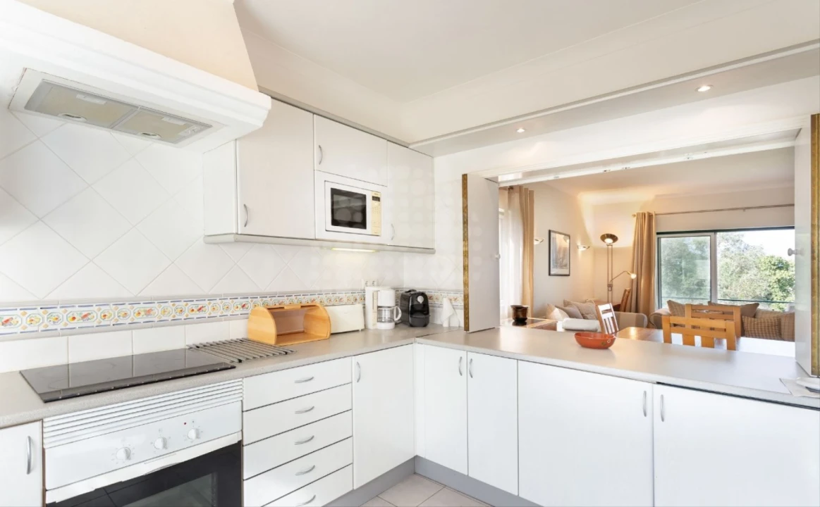 Apartamento T2 para Venda em Estômbar e Parchal Foto 7