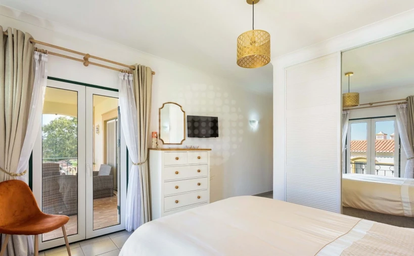 Apartamento T2 para Venda em Estômbar e Parchal Foto 15