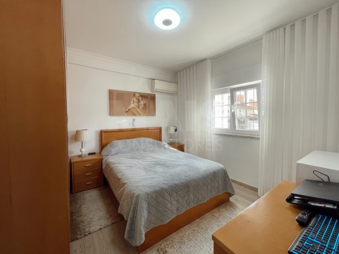 Apartamento T2 para Venda em Quinta do Conde Foto 8