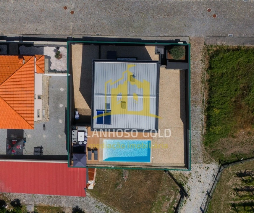 Moradia T3 para Venda em Rendufinho Foto 37