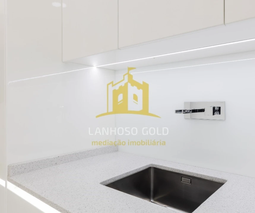 Moradia T3 para Venda em Rendufinho Foto 8