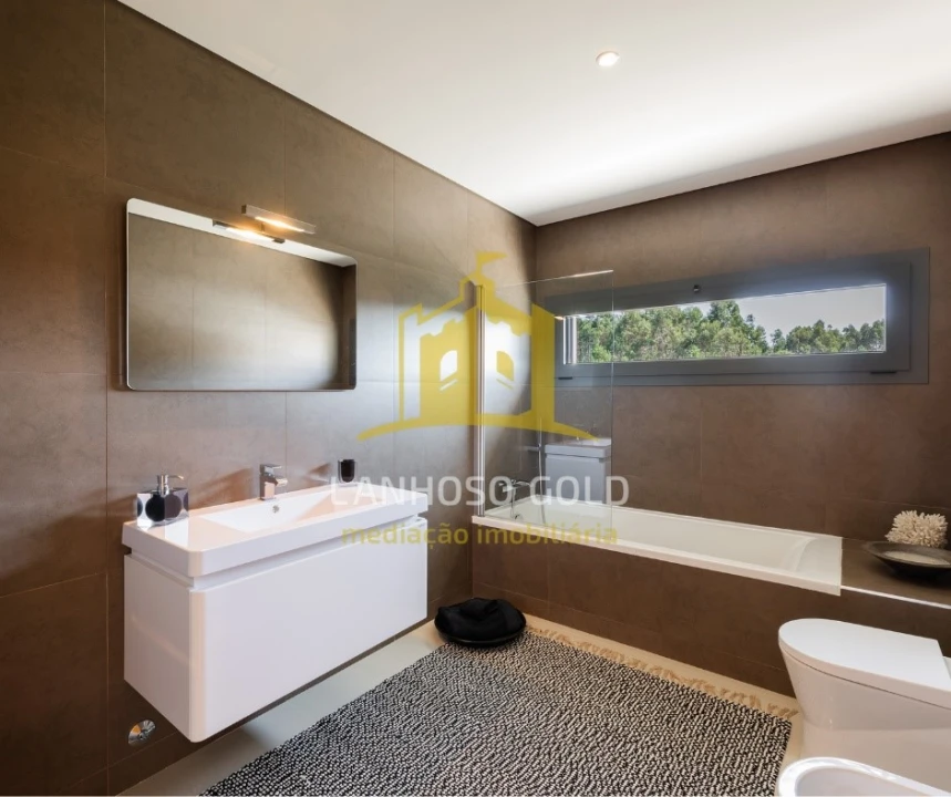 Moradia T3 para Venda em Rendufinho Foto 20