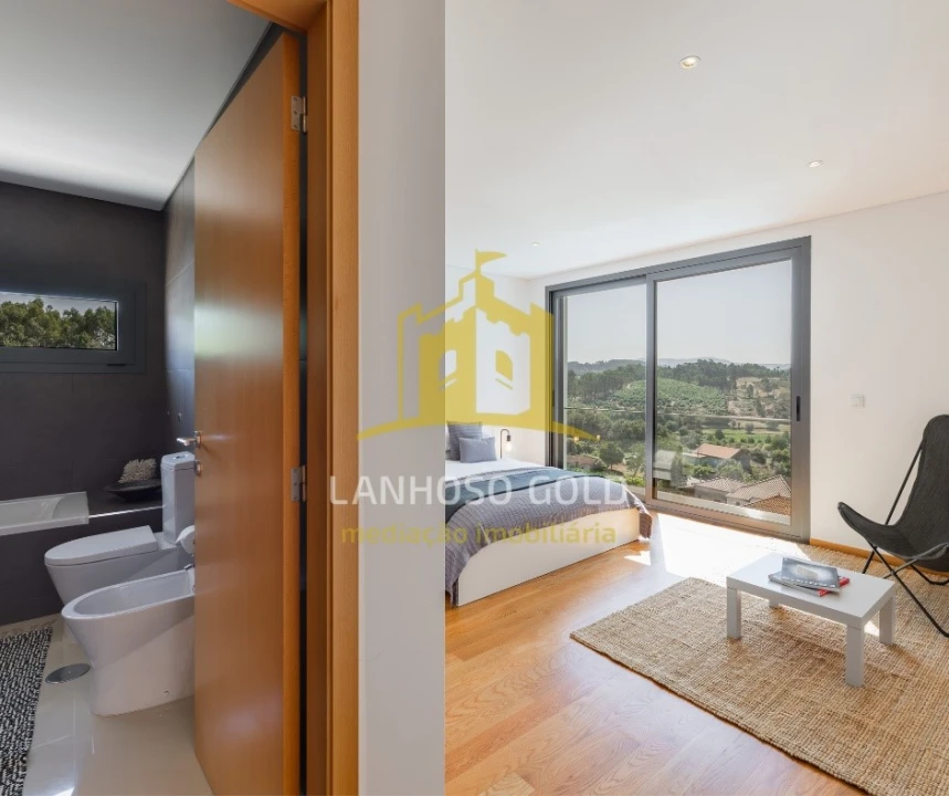 Moradia T3 para Venda em Rendufinho Foto 11