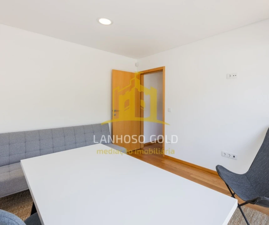 Moradia T3 para Venda em Rendufinho Foto 16