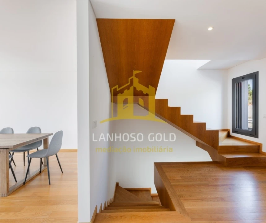 Moradia T3 para Venda em Rendufinho Foto 17