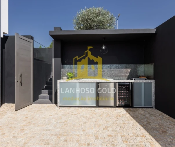 Moradia T3 para Venda em Rendufinho Foto 33