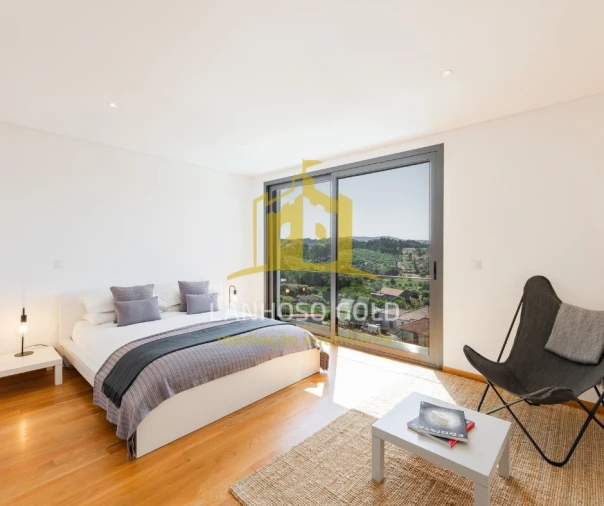 Moradia T3 para Venda em Rendufinho Foto 3