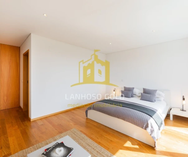 Moradia T3 para Venda em Rendufinho Foto 10