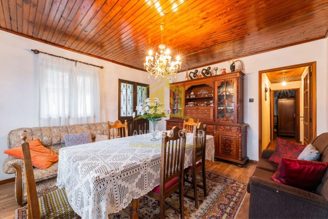 Moradia T5 para Venda em Guilhofrei Foto 2