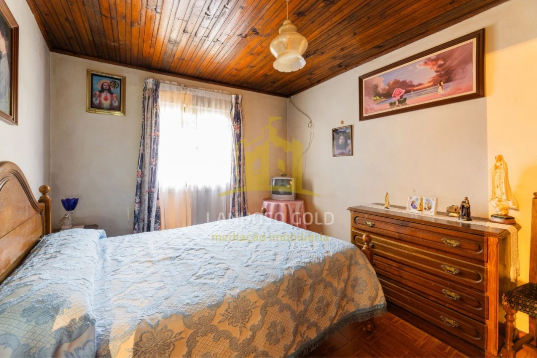 Moradia T5 para Venda em Guilhofrei Foto 12