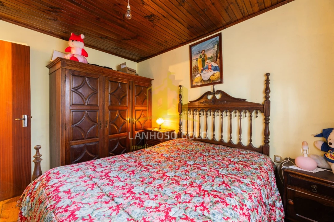 Moradia T5 para Venda em Guilhofrei Foto 13